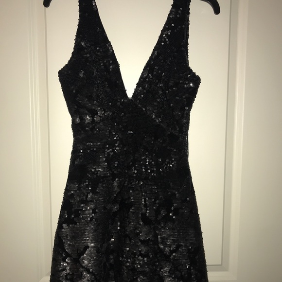 Gianni Bini Dresses & Skirts - GB Black Sequin Cocktail dress
